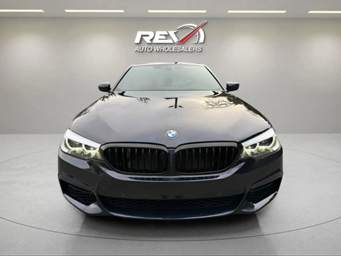 Used 2018 BMW 540i xDrive w/ M Sport Package image 8