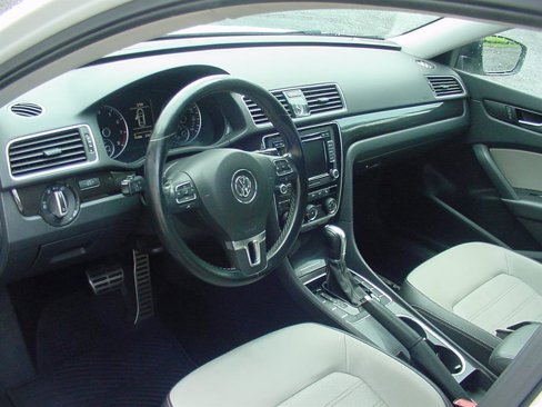 Used 2015 Volkswagen Passat 1.8T Sport image 5