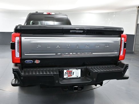 Used 2024 Ford F250 Platinum image 6