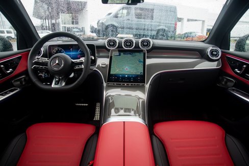 Certified 2025 Mercedes-Benz GLC 43 AMG 4MATIC image 31