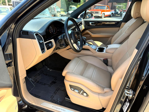 Used 2019 Porsche Cayenne image 11