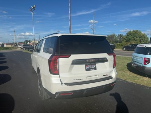 Used 2024 GMC Yukon XL AT4 w/ Technology Package image 5