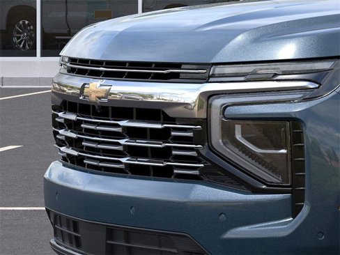 New 2026 Chevrolet Suburban Premier image 13