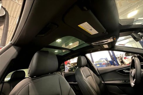 Certified 2025 Audi Q8 Premium image 22