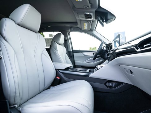 Certified 2025 Acura MDX w/ Technology Package image 18