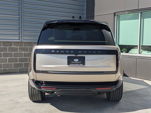 New 2025 Land Rover Range Rover Long Wheelbase Autobiography image 7
