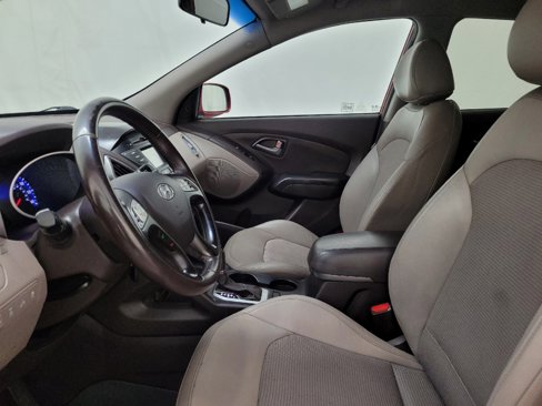 Used 2015 Hyundai Tucson SE image 17