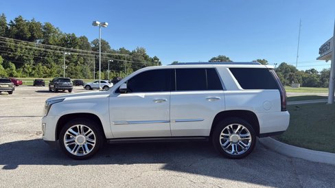 Used 2015 Cadillac Escalade Premium image 2