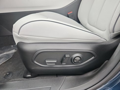 New 2025 Jeep Wagoneer Limited w/ Comfort Package image 14
