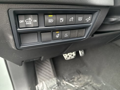 New 2025 Toyota Tundra Limited image 17