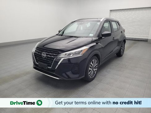Used 2024 Nissan Kicks SV image 1