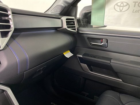 New 2025 Toyota Tundra Platinum image 30