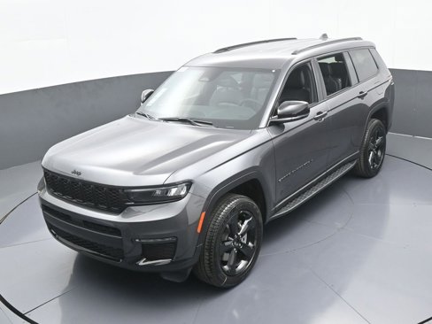 New 2025 Jeep Grand Cherokee L Limited w/ Black Appearance Package image 44