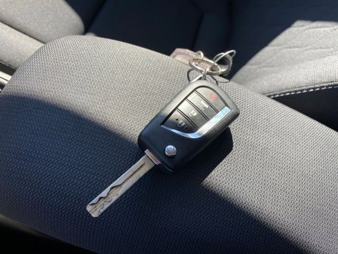 Used 2025 Toyota Corolla Hybrid Sedan image 22