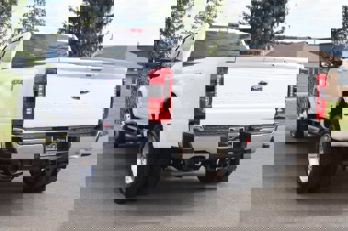 Used 2025 Ford F450 Lariat image 4