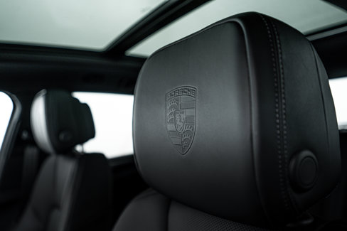 New 2026 Porsche Macan image 17