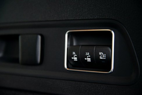 Used 2025 Mercedes-Benz GLS 450 4MATIC image 38