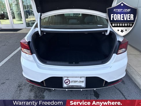Used 2020 Hyundai Elantra Limited w/ Cargo Package (C1) image 30