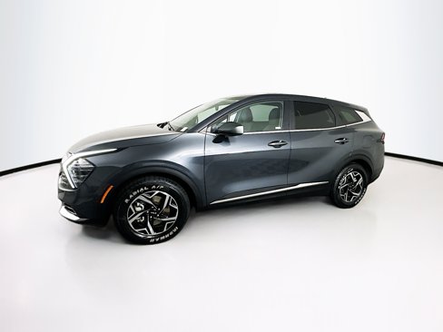 Used 2024 Kia Sportage LX image 4