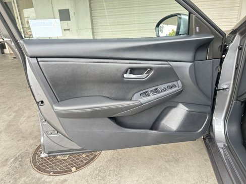 Used 2025 Nissan Sentra SV image 20