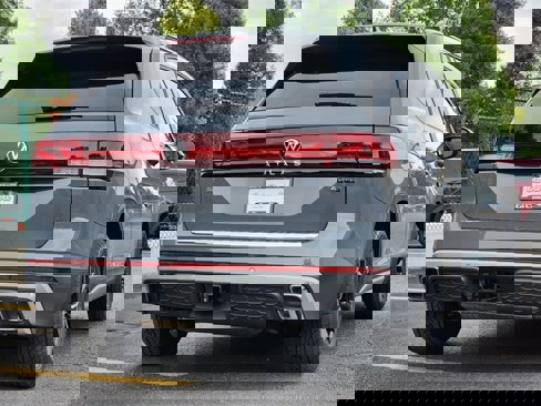 New 2026 Volkswagen Atlas Peak Edition image 7