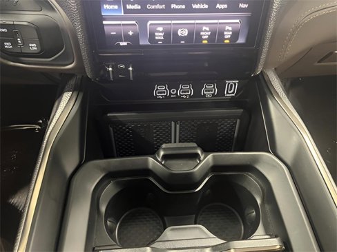 Used 2025 RAM 3500 Longhorn image 17