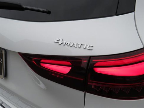 Certified 2025 Mercedes-Benz GLA 250 4MATIC image 31