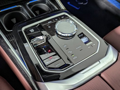 New 2026 BMW 740i xDrive image 24