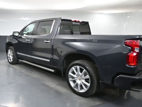 Used 2024 Chevrolet Silverado 1500 High Country image 9