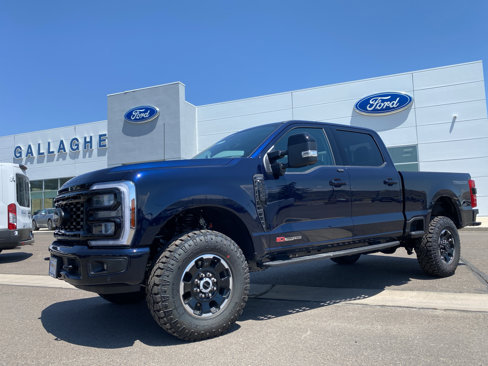 New 2025 Ford F350 4x4 Crew Cab Super Duty image 1