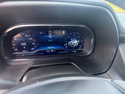 Used 2024 Chevrolet Tahoe Z71 image 12