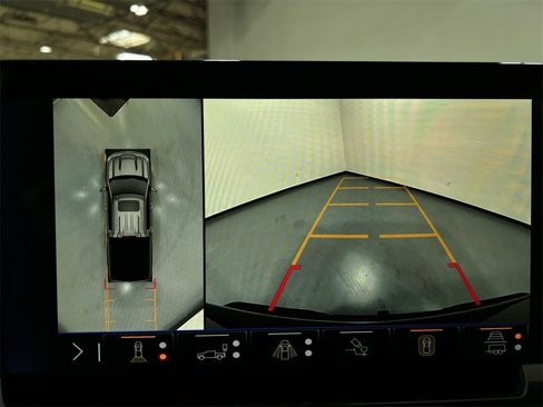 New 2026 Chevrolet Silverado 1500 High Country w/ Z71 Off-Road Package image 23