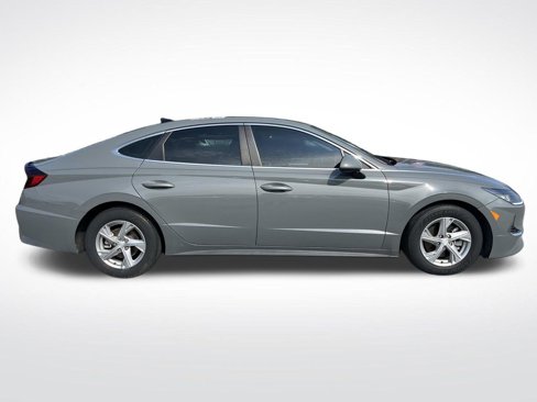 Used 2020 Hyundai Sonata SE image 2
