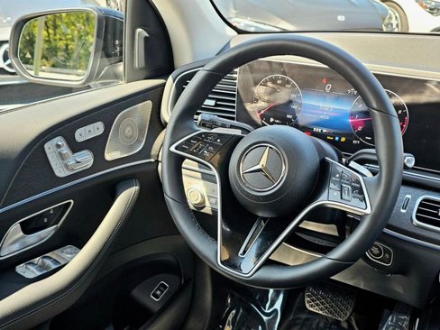 Certified 2025 Mercedes-Benz GLE 350 4MATIC image 32