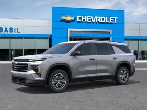 New 2026 Chevrolet Traverse LT image 2