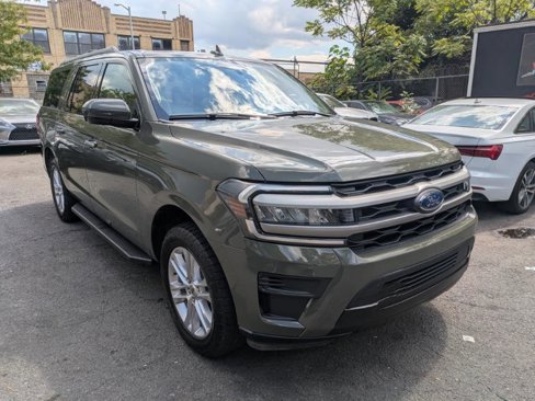 Used 2024 Ford Expedition Max XLT image 1