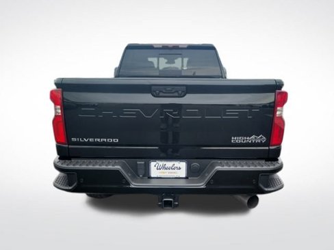 Used 2024 Chevrolet Silverado 2500 High Country image 4