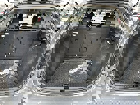 Certified 2025 Volkswagen Taos SE image 23