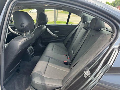 Used 2017 BMW 320i xDrive Sedan image 19