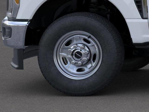 New 2025 Ford F250 XL w/ FX4 Off-Road Package image 19