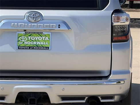 Used 2021 Toyota 4Runner Limited image 13