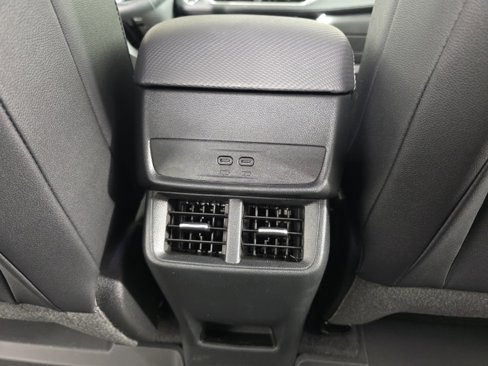 New 2026 Chevrolet Equinox LT w/ Convenience Package II image 36