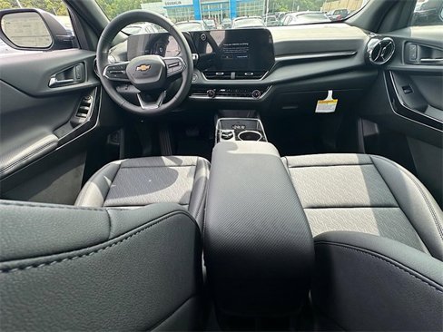 New 2026 Chevrolet Equinox LT w/ Convenience Package II image 16