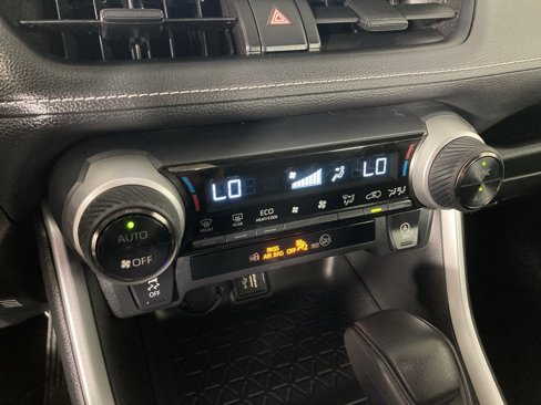 Used 2023 Toyota RAV4 XLE image 8