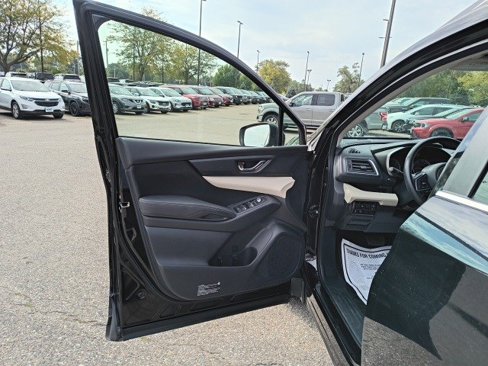 Used 2022 Subaru Ascent Premium image 10