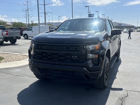 Certified 2024 Chevrolet Silverado 1500 Custom w/ LPO, Dark Essentials Package image 4