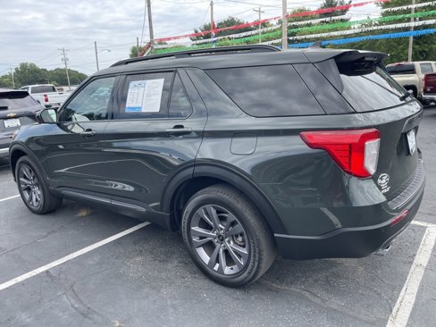 Used 2023 Ford Explorer XLT w/ Equipment Group 202A image 4