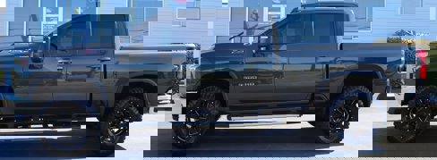 Used 2022 Chevrolet Silverado 3500 LT w/ Convenience Package image 3