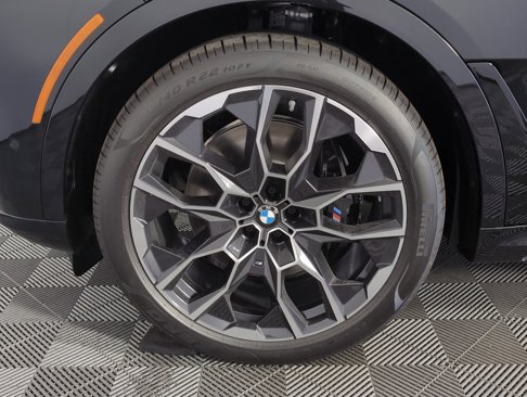 New 2026 BMW X7 M60i image 9