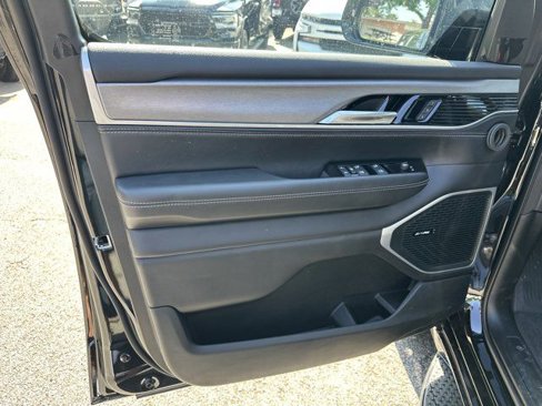 New 2025 Jeep Wagoneer Series II w/ Premium Group I image 10